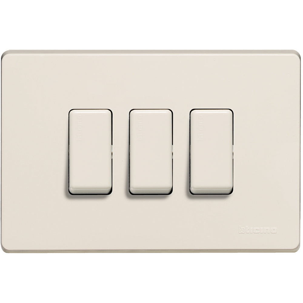 gid://shopify/Product/10833105387853_3