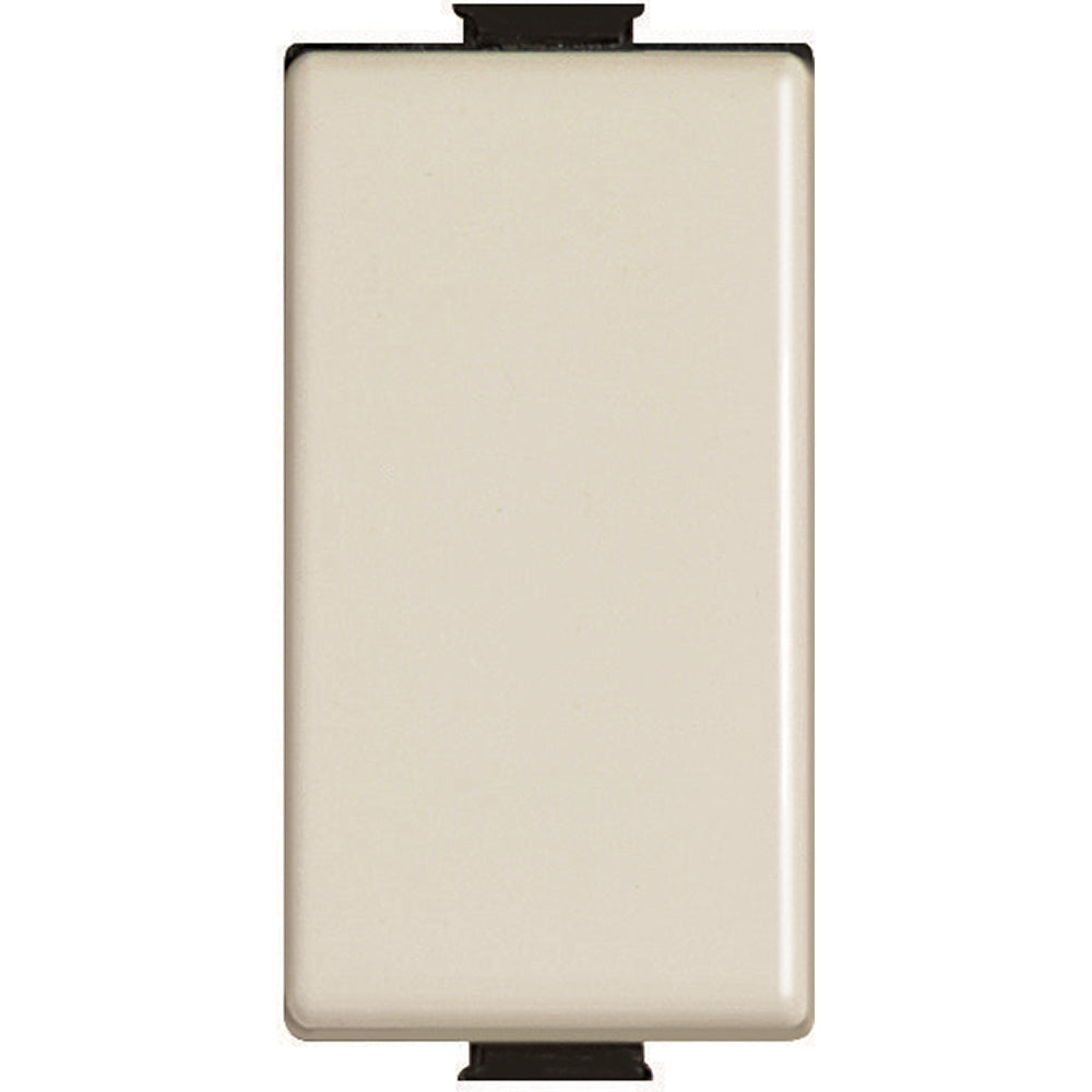 gid://shopify/Product/10833178493261_3