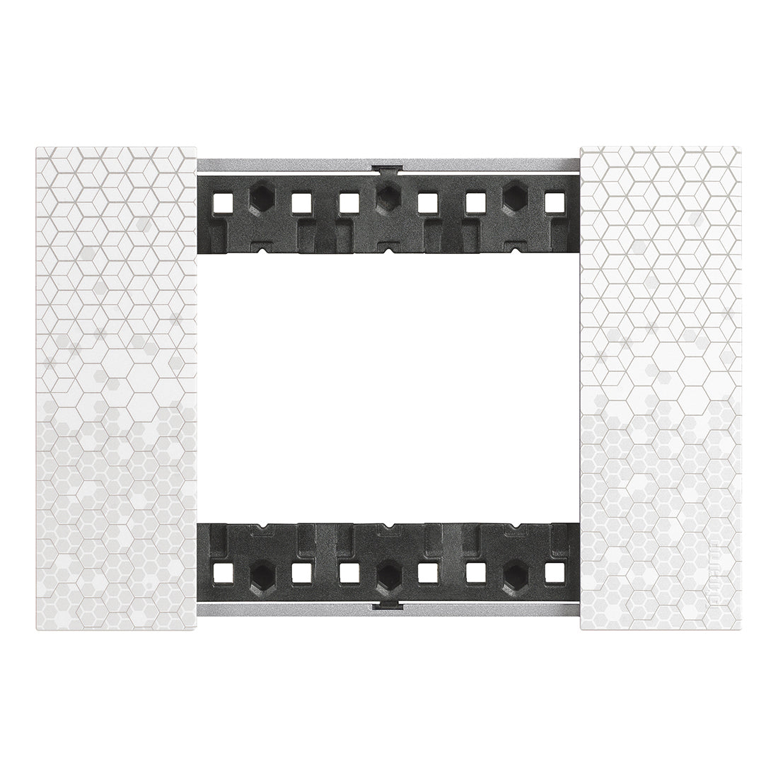 gid://shopify/Product/10833136582989_4