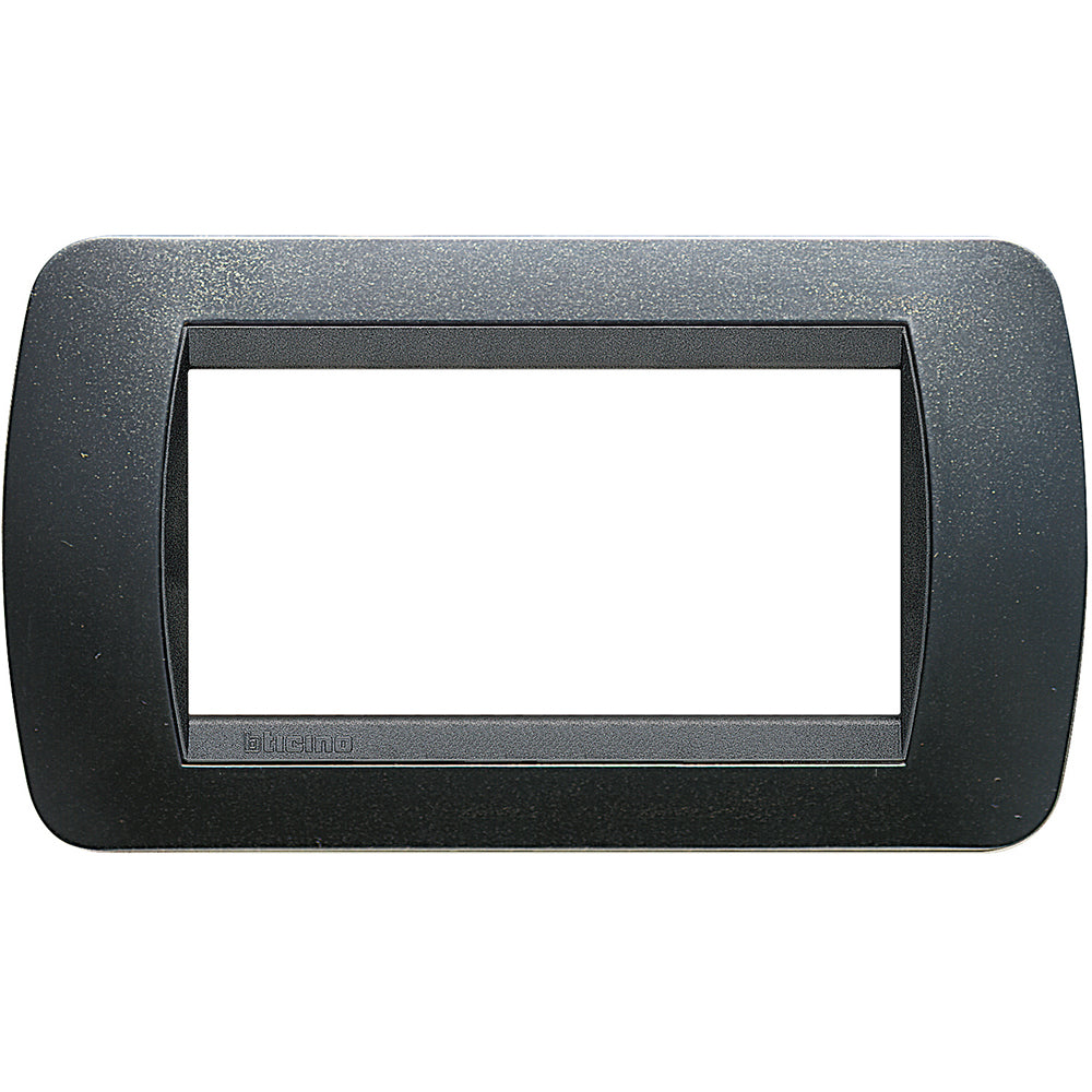 gid://shopify/Product/10833083826509_3