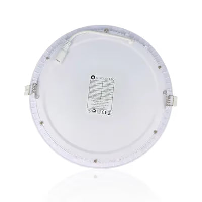 gid://shopify/Product/10833843716429_2