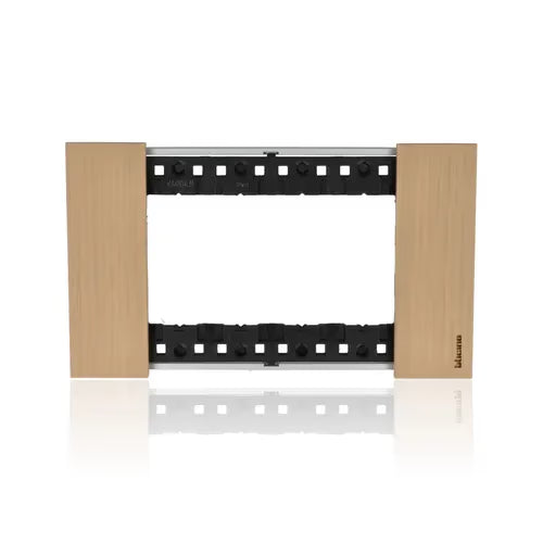 gid://shopify/Product/10833140318541_3