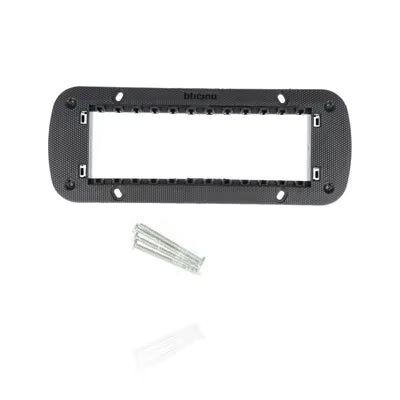 gid://shopify/Product/10833071702349_1
