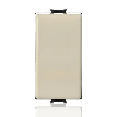 gid://shopify/Product/10833178493261_1