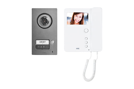 gid://shopify/Product/10834031051085_3