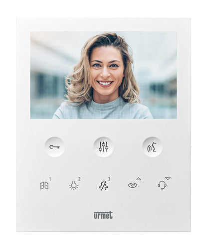gid://shopify/Product/10834036457805_3