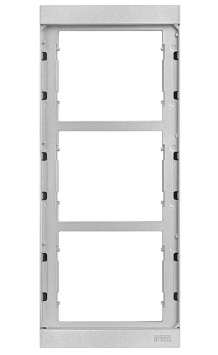 gid://shopify/Product/10833999462733_3