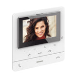 gid://shopify/Product/10833349017933_3