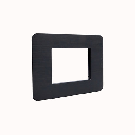 gid://shopify/Product/10833335157069_3
