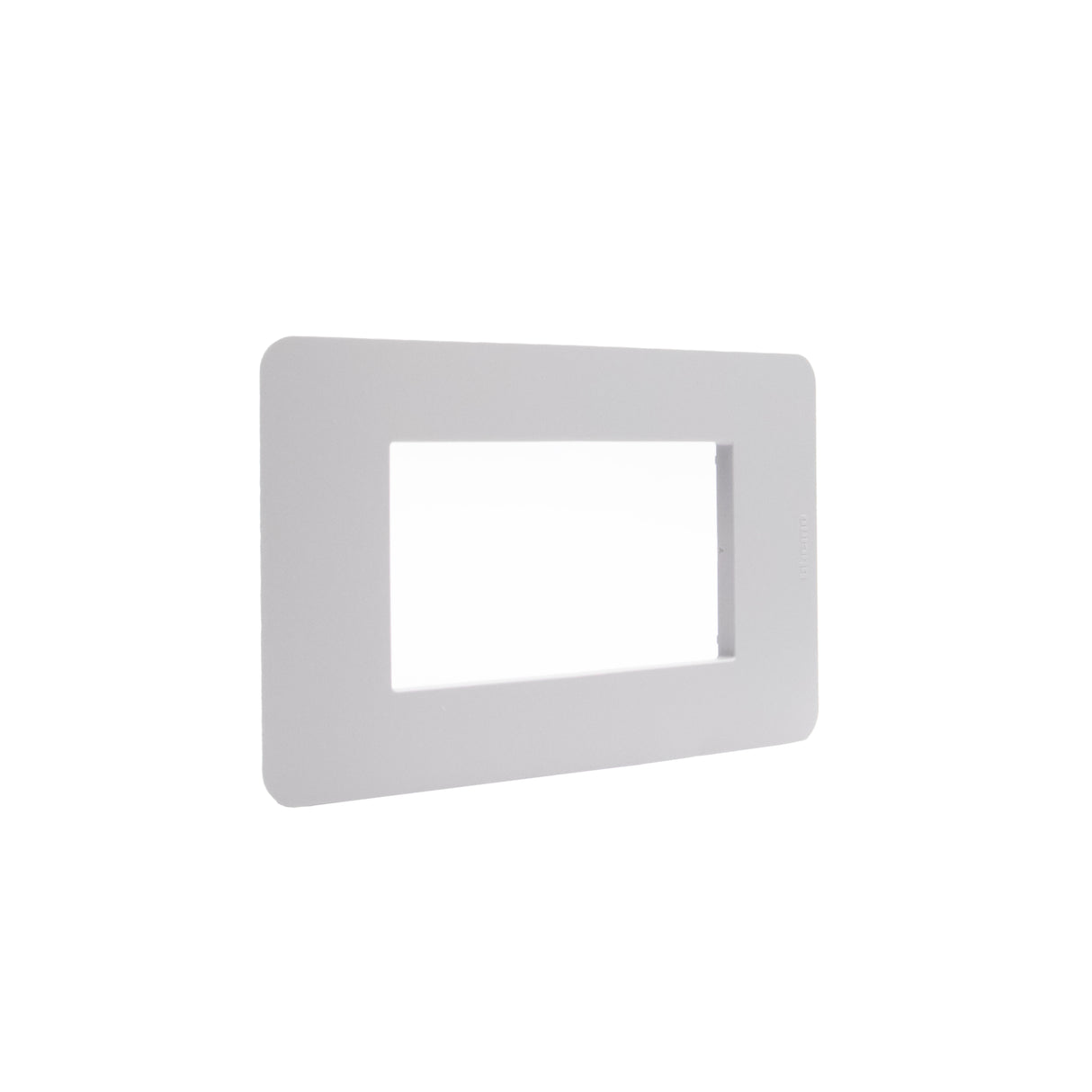 gid://shopify/Product/10833337057613_3