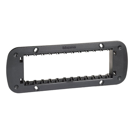 gid://shopify/Product/10833071702349_4