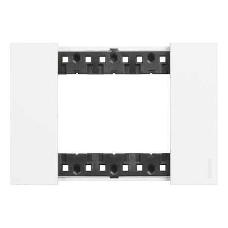 gid://shopify/Product/10833068589389_3