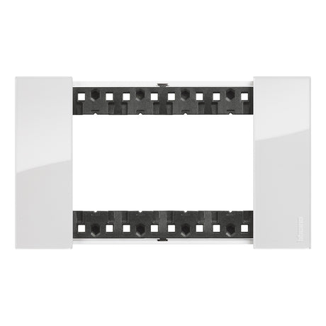 gid://shopify/Product/10833139564877_4