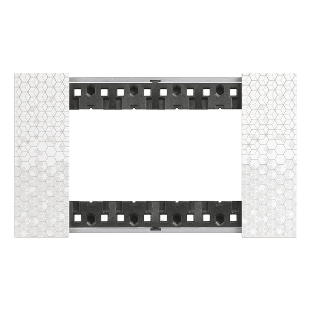 gid://shopify/Product/10833237934413_1