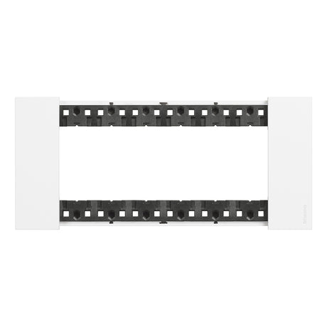 gid://shopify/Product/10833076158797_3