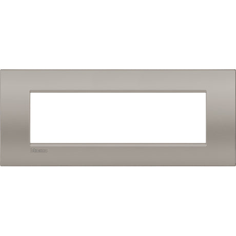 gid://shopify/Product/10833377296717_2