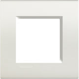 gid://shopify/Product/10833213325645_4