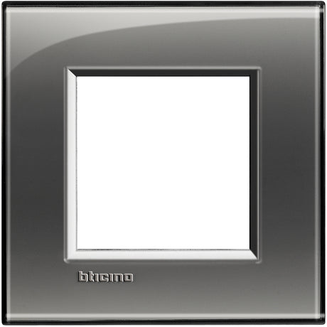 gid://shopify/Product/10833213915469_4