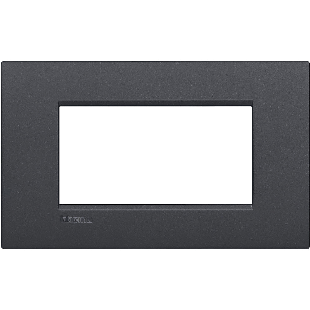 gid://shopify/Product/10833300816205_4