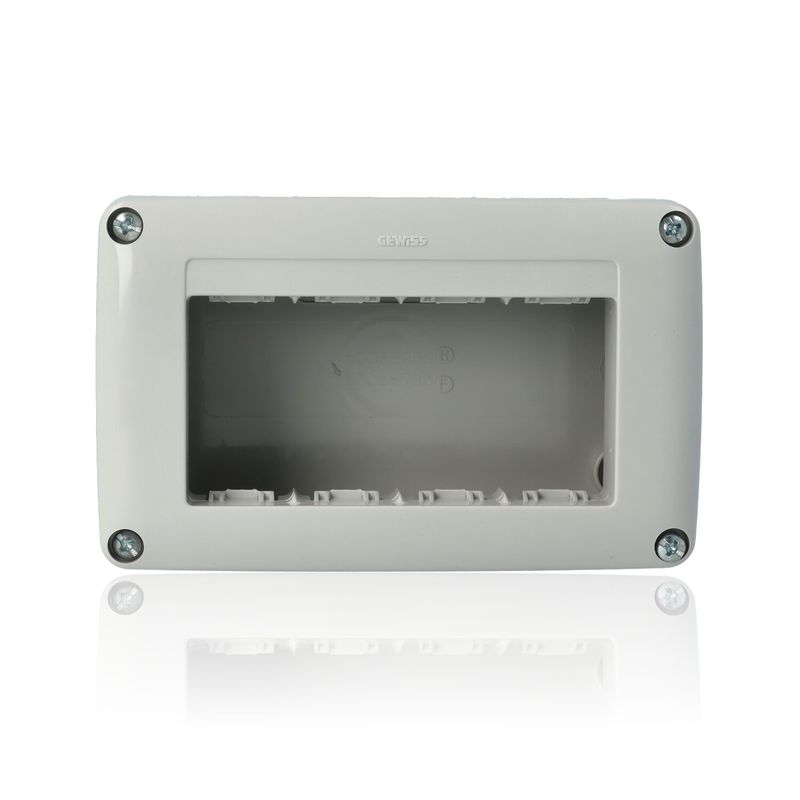 GEWISS GW27004 - Contenitore Per Apparecchi System - Protetto - 4 Posti - Grigio Ral 7035 - IP40