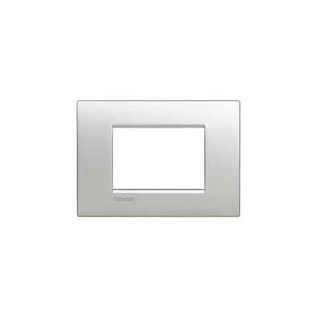 gid://shopify/Product/10833253826893_3