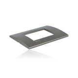 gid://shopify/Product/10833113448781_3