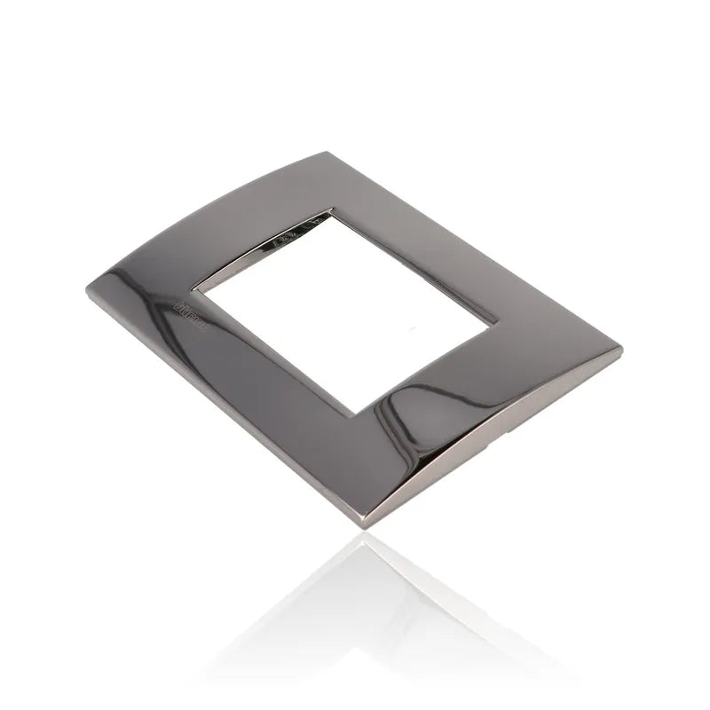 gid://shopify/Product/10833124262221_1