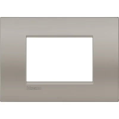 gid://shopify/Product/10833344364877_1