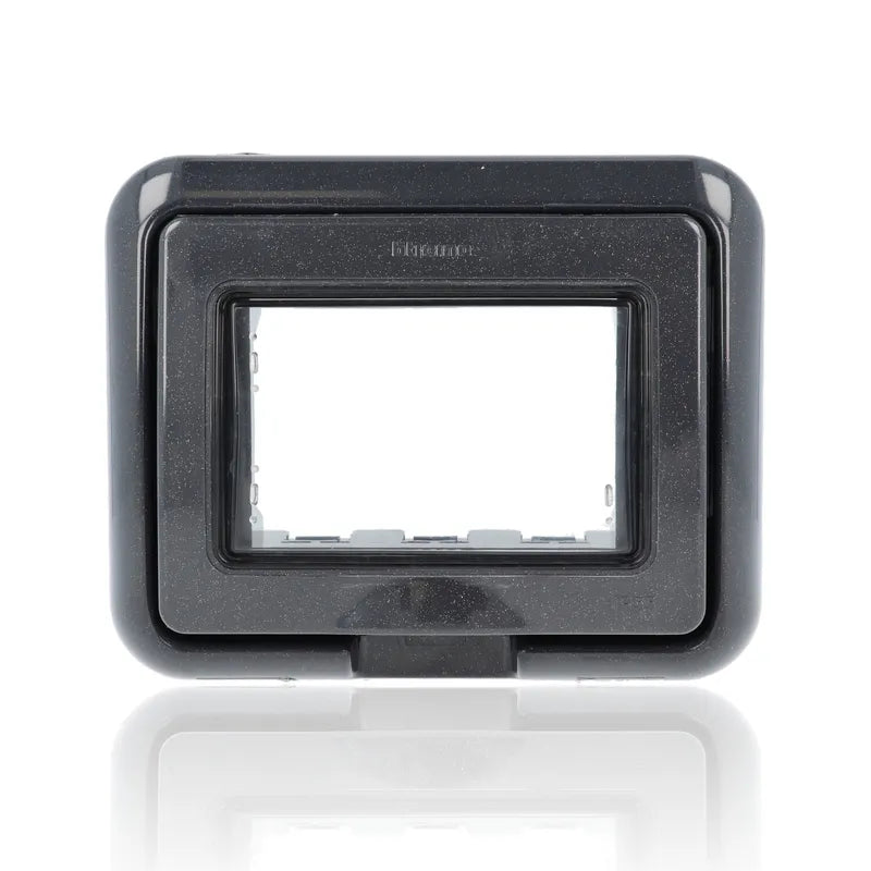 gid://shopify/Product/10833121935693_1