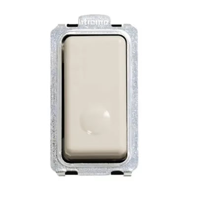 gid://shopify/Product/10833352065357_1
