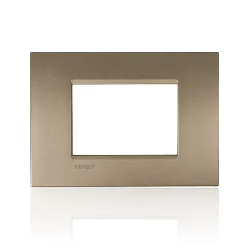 gid://shopify/Product/10833300357453_3