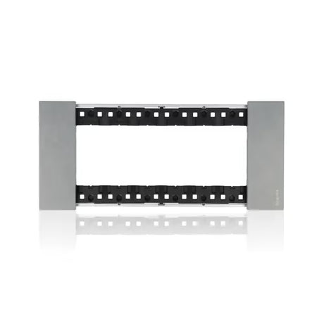 gid://shopify/Product/10833142841677_3