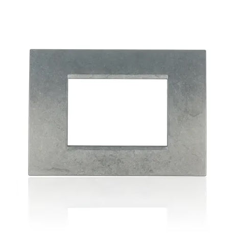 gid://shopify/Product/10833123836237_3