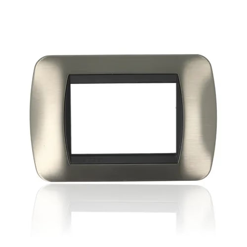 gid://shopify/Product/10833316381005_3