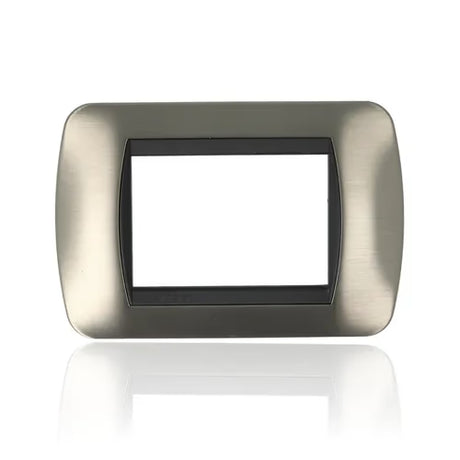gid://shopify/Product/10833316381005_3