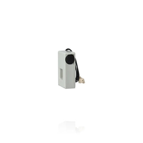 gid://shopify/Product/10833843913037_3