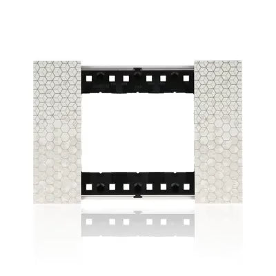 gid://shopify/Product/10833136582989_1