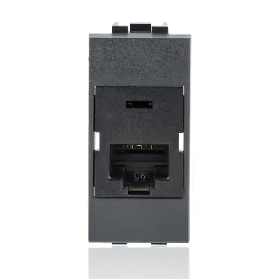 gid://shopify/Product/10833165648205_1