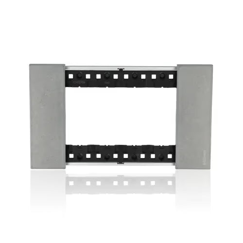 gid://shopify/Product/10833140941133_3