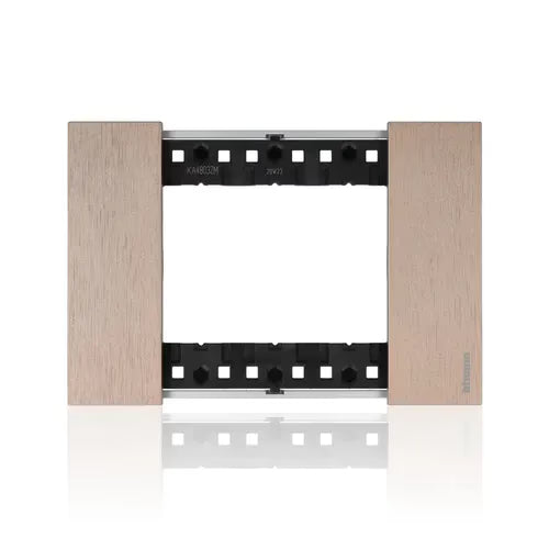 gid://shopify/Product/10833138123085_3