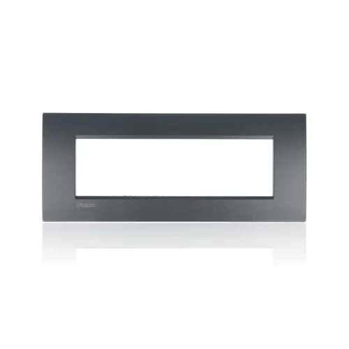 gid://shopify/Product/10833162076493_3