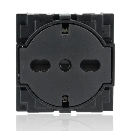 gid://shopify/Product/10833146773837_3