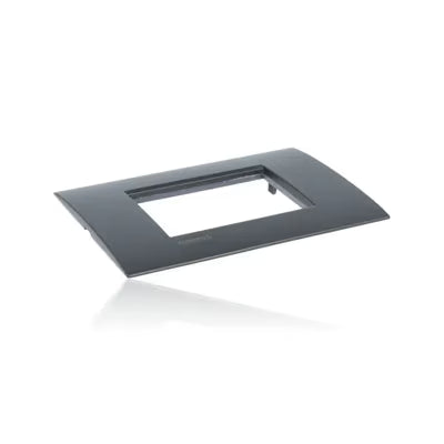 gid://shopify/Product/10833126228301_4