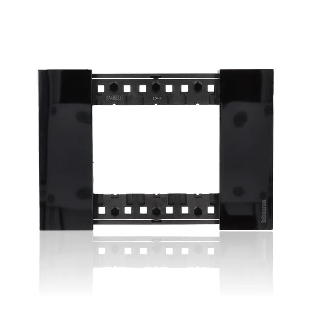 gid://shopify/Product/10833134518605_1