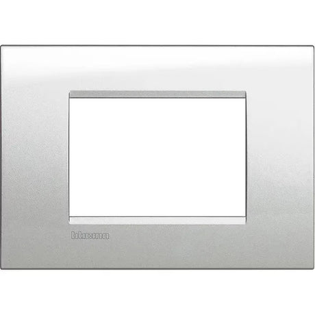 gid://shopify/Product/10833376641357_1