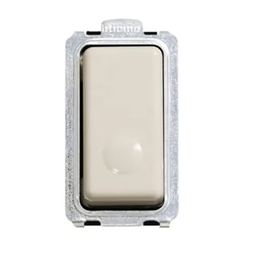 gid://shopify/Product/10833352065357_2