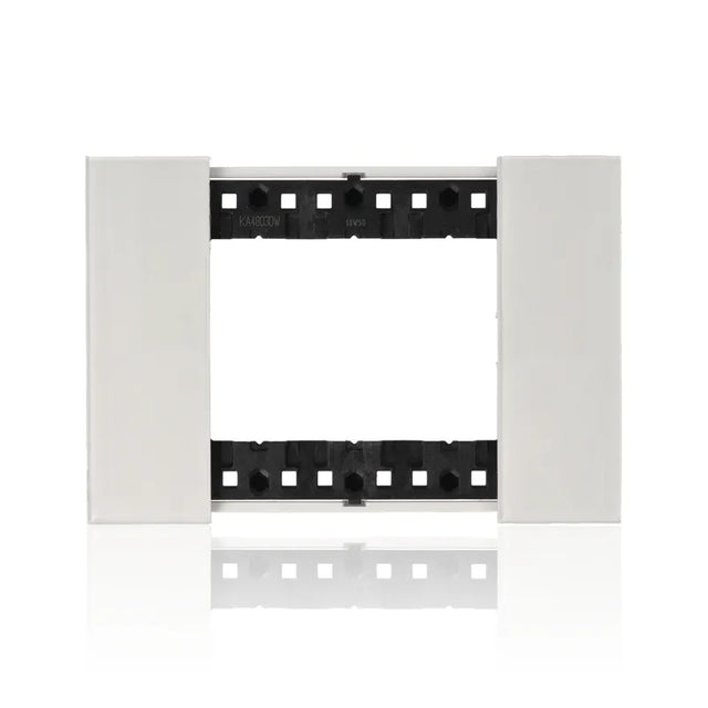 gid://shopify/Product/10833135206733_1
