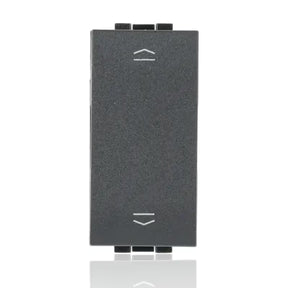 gid://shopify/Product/10833370808653_1