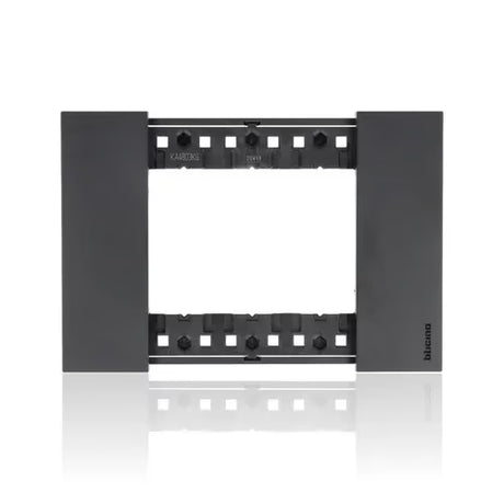 gid://shopify/Product/10833075077453_2