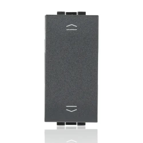 gid://shopify/Product/10833370808653_2